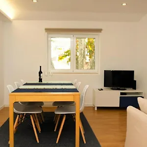 Beco Torto, Apartment